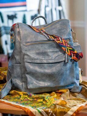 Modern Chic Brielle Convertible Bag (Sky Blue)